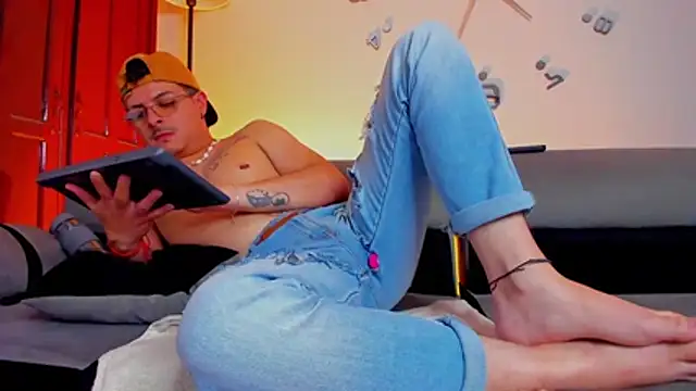 Leo_Hunt_ – Naživo XXX chat