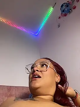 keirabbw Adlı Modelin Canlı XXX Sohbeti
