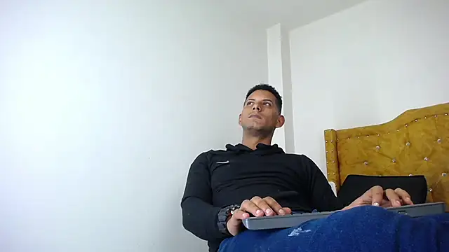 Chat +18 de Chris_Dick23 ao vivo