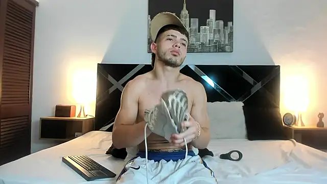 Chat XXX ao vivo de Zeus_damian21