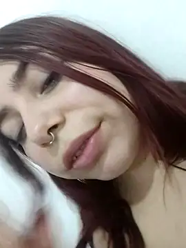 Astra_quuen01 Adlı Modelin Canlı XXX Sohbeti
