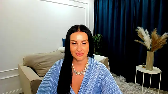 Chatroom XXX en direct de HoneyBlossome