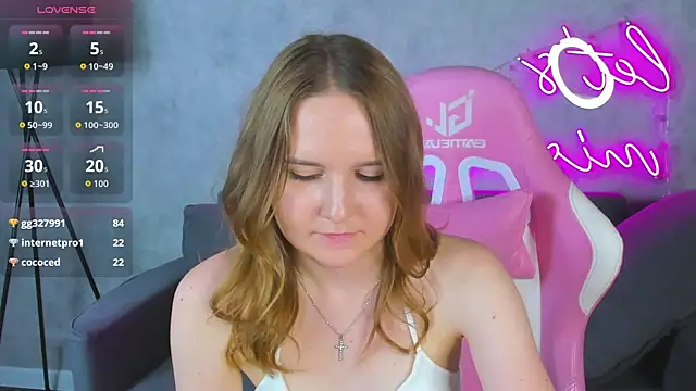 Emmaa_KimmのライブXXXチャット