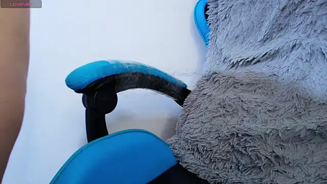 XXX chat uživo modela klylls_squirt_