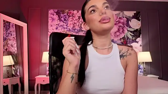 Lexi__Vicious Adlı Modelin Canlı XXX Sohbeti