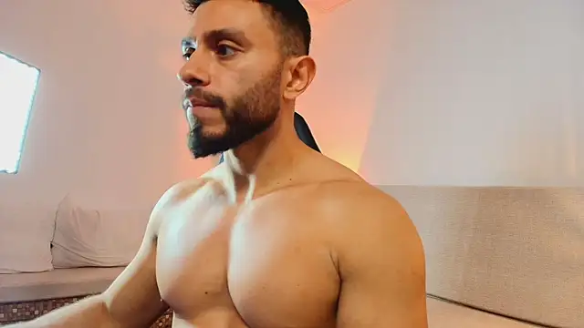 Mateo_Vega_ Adlı Modelin Canlı XXX Sohbeti