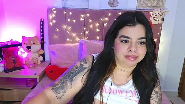 MiahJoness live XXX chat