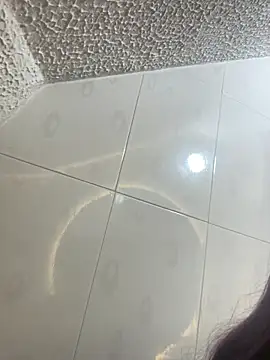 XXX chat uživo modela Mia_fiire