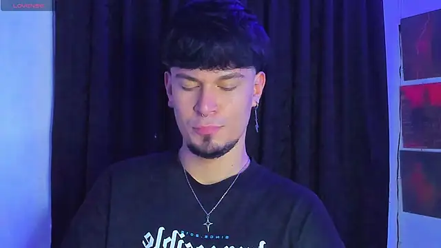 Chat +18 de manu__05 ao vivo