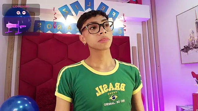 Owen_JP Chat XXX live