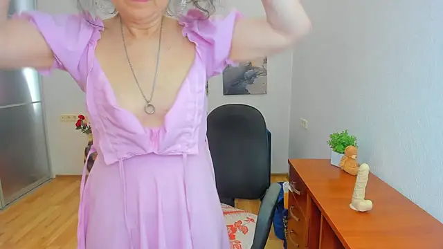 XXX chat uživo modela Erica_Edmonton