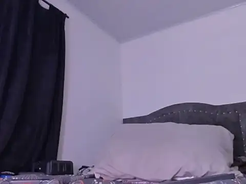 Chrys_harris77 – Naživo XXX chat