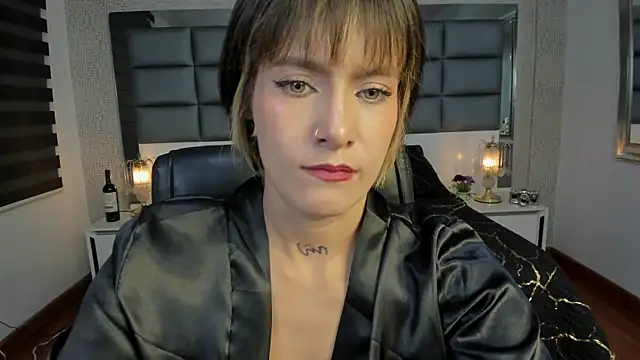 Mrs_Regina_clk's Live XXX Chat