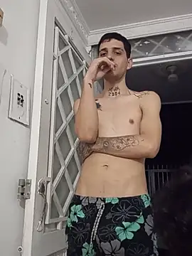 boy_max_latinのライブXXXチャット