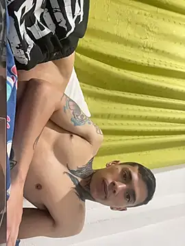alejoggg1: онлайн-секс-чат