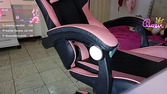 Chat XXX en directo de Sweet_baby_hellen
