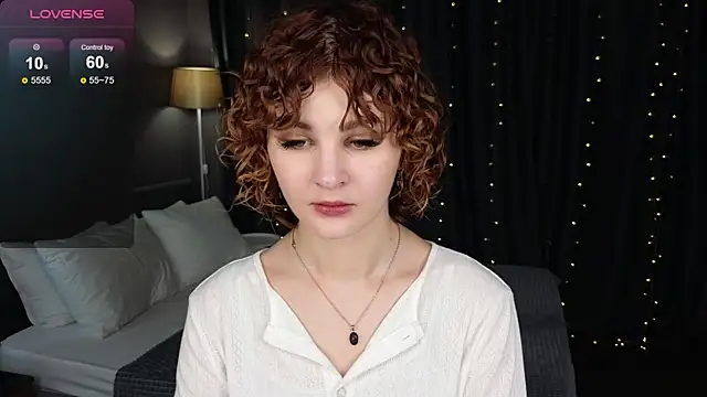 Kira__Fluffy লাইভ XXX চ্যাট