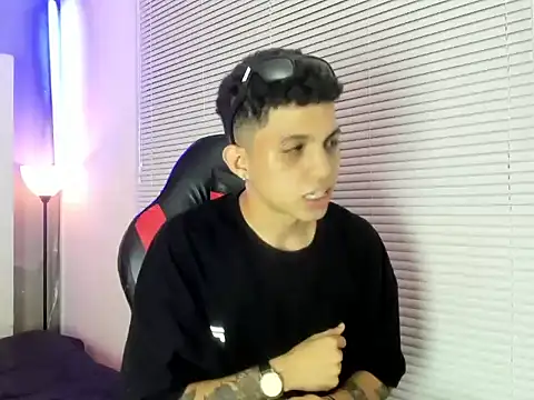 cameron_lux77 Chat XXX live