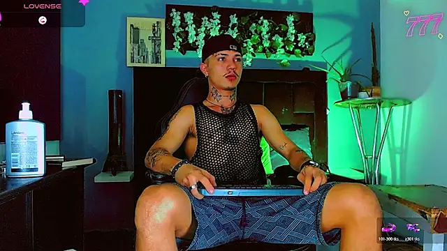 Chat XXX en directo de HannibalLester