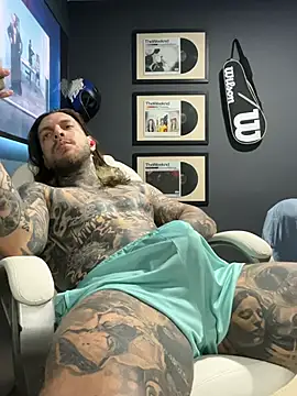 Chat XXX ao vivo de ThomasHells