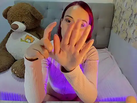 GiannaGoddes' Live XXX Chat