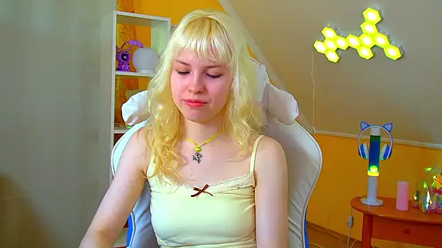 HannahHollisn Live XXX chat