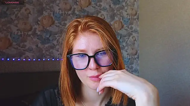 Juli_Ginger – Naživo XXX chat