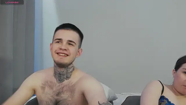 LucyMuur Chat XXX in diretta