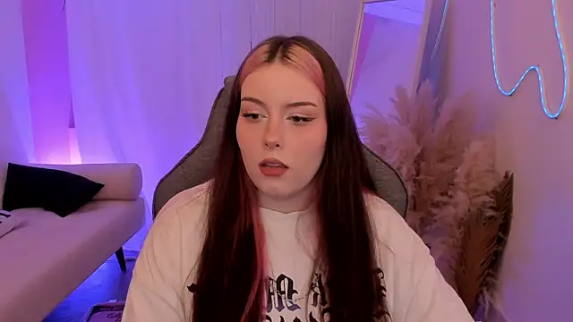 CoraMiel Live XXX-Chat