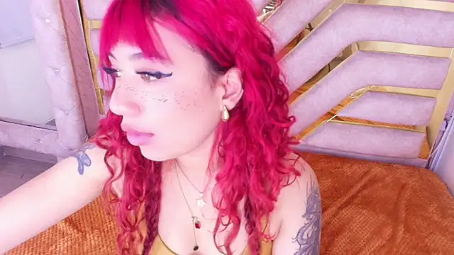 Soleil_66's Live XXX Chat