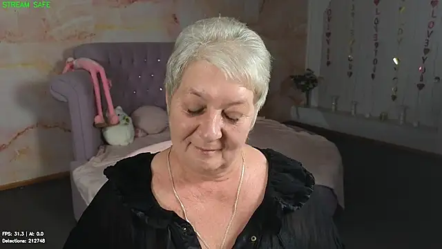 XXX chat uživo modela Poppy_Pulse