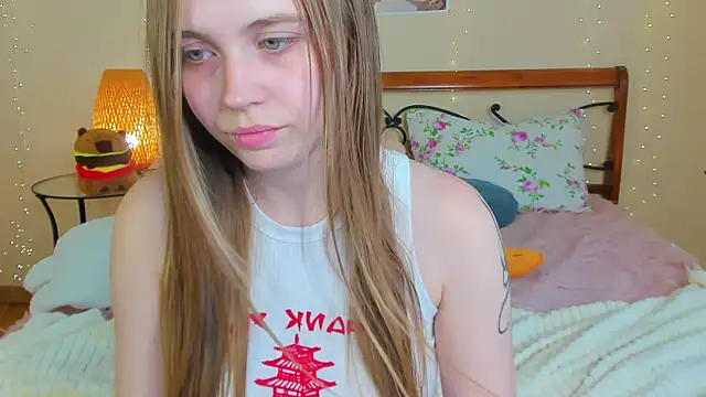 Chat +18 de miya_soft ao vivo
