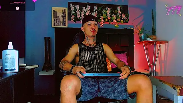 Chatroom XXX en direct de HannibalLester