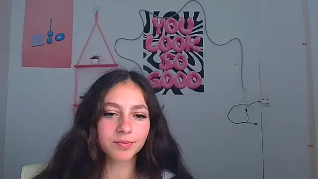 KissMeJulia's Live XXX Chat