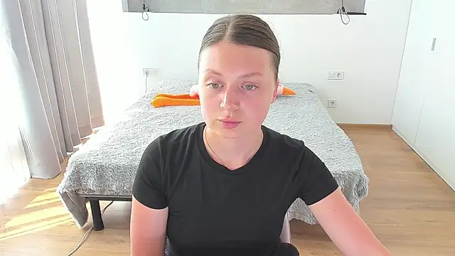 XXX chat uživo modela Kitkatvel