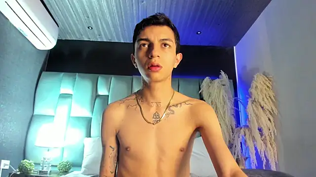 Chat XXX Live NickandAbby_