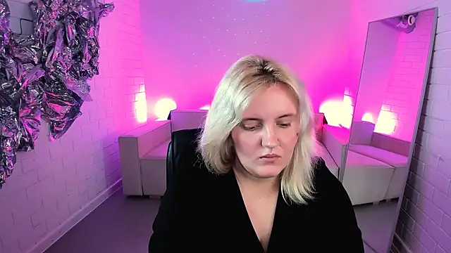 Chat XXX en directo de KathyBriggs