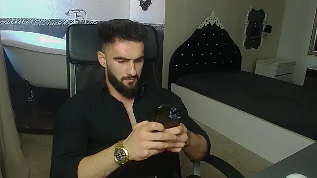 Chat XXX en directo de MicahLane