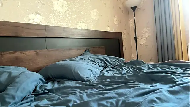 AnnaWasp élő XXX-chatje