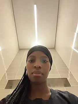 -Myca- Chat XXX live