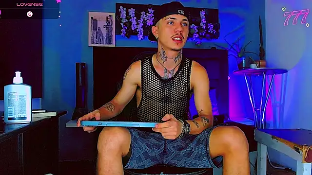 Chatroom XXX en direct de HannibalLester