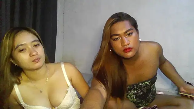 Elysia_Fox Adlı Modelin Canlı XXX Sohbeti