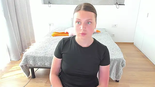 XXX chat uživo modela Kitkatvel