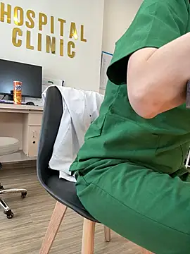Онлайн чат XXX secretly_masturbating