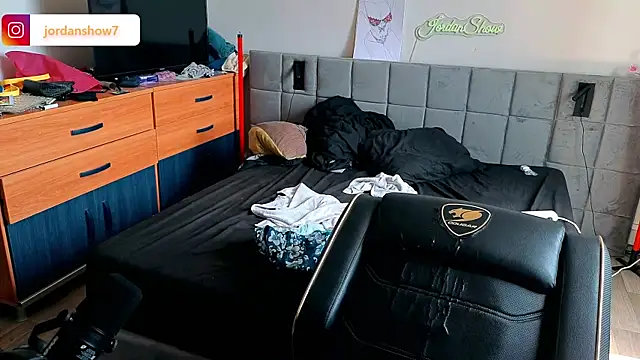 XXX chat uživo modela JordanShow