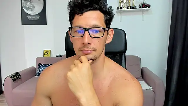BrutusK08 Chat XXX in diretta