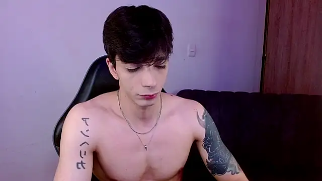 H3ll_B0I Pertunjukan Webcam