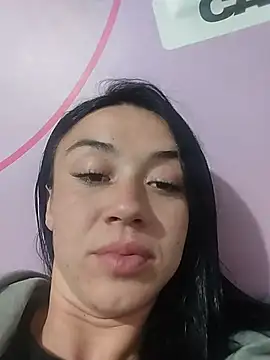 Chat XXX en directo de Amy_Kobold3