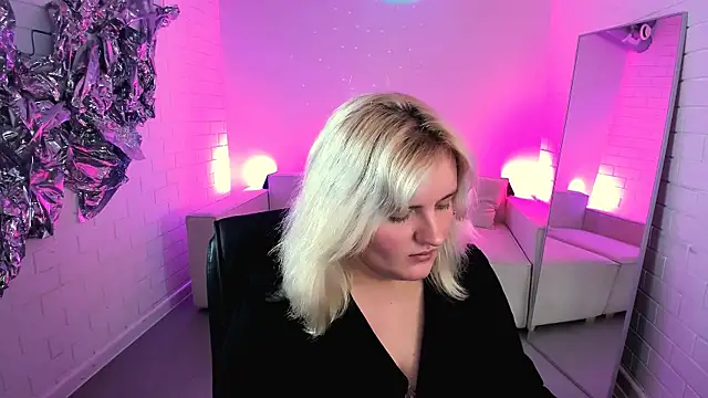 Chat +18 de KathyBriggs ao vivo