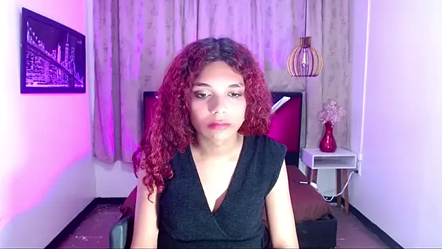 Chat +18 de luisa__torres ao vivo